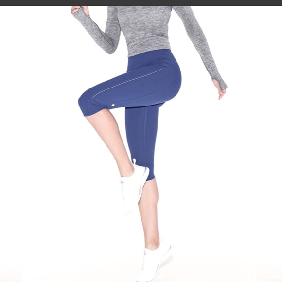 Lululemon Morning Miles Crop - Picture 1 of 8